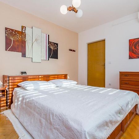 Holiday Home Villa Pula Quarto foto