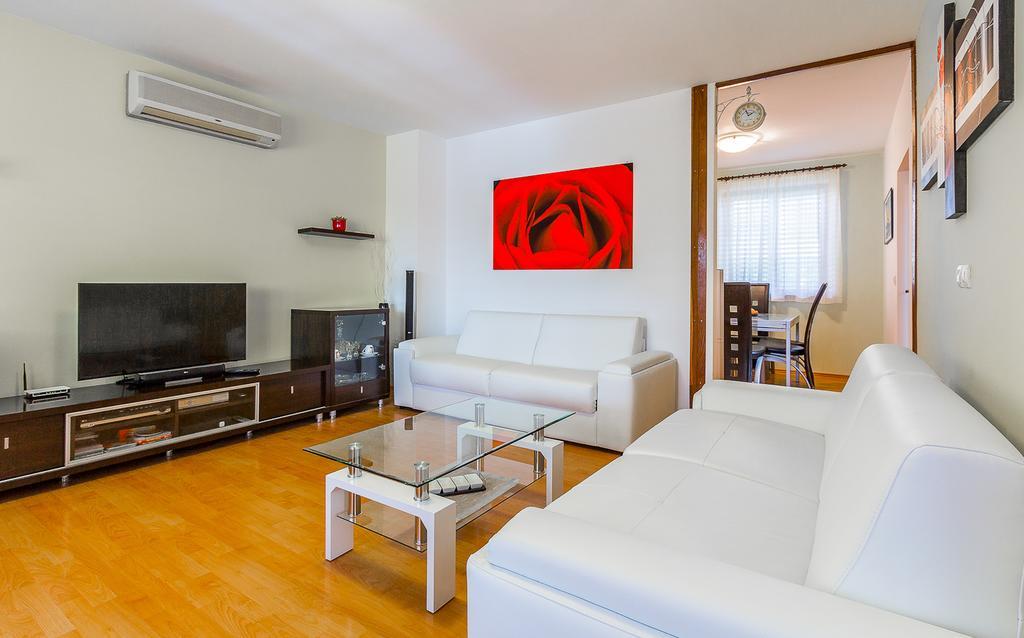 Holiday Home Villa Pula Quarto foto